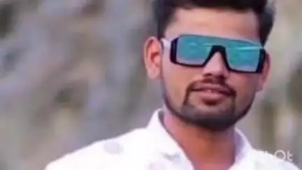 अहमदपूर: अहमदपूर माळाकोळी राष्ट्रीय महामार्गावर दुचाकीने पाठीमागून ट्रकला  जोराची धडक दिल्याने तरुणाचा अपघाती मृत्यू