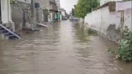 राजगढ़: बारिश ने मानसून से पूर्व नगरपालिका प्रशासन राजगढ़ की तैयारी की खोली पोल, नगरपालिका राजगढ़ क्षेत्र हुआ पानी से लबालब