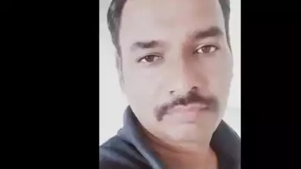नरखेड: नायगाव जलालखेडा रोडवर  दुचाकीचे संतुलन बिघडल्याने दुचाकी आदळली दुभाजकावर, दुचाकीस्वाराचा मृत्यू