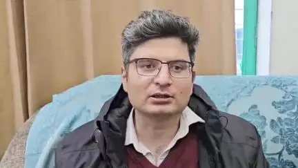 चमोली: चमोली के कर्णप्रयाग में आबकारी विभाग ने विदेशी मदिरा की दुकान को किया स्थानांतरित, डीएम संदीप तिवारी