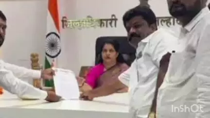 अहमदपूर: अखंड मराठा समाज अहमदपूर वतीने जिल्हाधिकारी वर्षाताई ठाकूर घुगे यांच्याकडे कुणबी नोंदी फेर तपासणी बाबत निवेदन