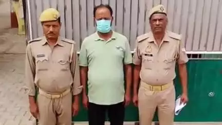 बाह: जुलाहपुरी मोहल्ला में महिला से मारपीट करने वाले आरोपित को किया गया गिरफ्तार