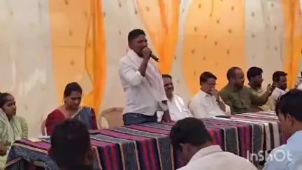 સોનગઢ: તાલુકાના ગાયસવાર ગામે રક્તદાન કેમ્પ યોજાયો જેમાં પૂર્વ ધારાસભ્ય અને તા.પંચાયત પ્રમુખ હાજર રહ્યા