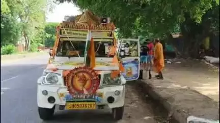 कुंडहित: ज्योति कलश रथ पहुंचा कुंडहित, लोगों को दिया जागृति का संदेश