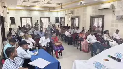ଅନୁଗୋଳ: ତାଳଚେର ବ୍ଲକ କାର୍ଯ୍ୟାଳୟ ପରିସରରେ ଜନ ଶୁଣାଣି ଶିବିର ଅନୁଷ୍ଠିତ