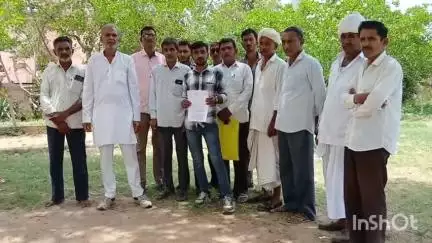 દાંતીવાડા: સોડાલ ગામે બાઈનો સાઈડગ્લાસ અડી જવા જેવી સામાન્ય બાબતને હુમલો કાર્યો, આ બાબતની પોલીસ કાર્યવાહી ન કરતા પરિવારે એસ.પી.ને કરી લેખિત રજૂઆત