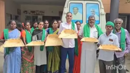 ಬಂಗಾರಪೇಟೆ: ಪೌರಕಾರ್ಮಿಕರ ನ್ಯಾಯಯುತ ಬೇಡಿಕೆಗಳನ್ನು ಈಡೇರಿಸಿ:ನಗರದಲ್ಲಿ ರೈತ ಸಂಘದ ರಾಜ್ಯ ಉಪಾಧ್ಯಕ್ಷ ಕೆ.ನಾರಾಯಣಗೌಡ #localissue