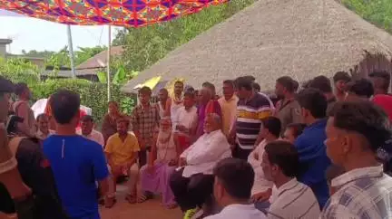 जलालगढ़: भठैली पहुंचकर सांसद पप्पू यादव ने कहा, ललित को मारने वाले नहीं बख्शे जाएंगे