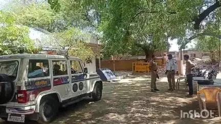 खामगाव: एकाने दारूच्या नशेत तिघांना काठीने व विटेने हल्ला करून गंभीर जखमी केल्याची घटना दिवठाणा येथे घडली