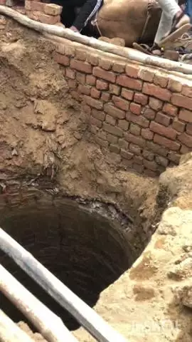 नदबई: कॉलोनी स्थित गली नंबर 4 में एक निर्माणाधीन मकान के टैंक में गिरी गाय, गौ सेवकों ने कड़ी मशक्कत कर निकाली बाहर