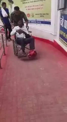 पंडरिया: ग्राम बिरकोना में तेज रफ्तार दो बाइकों के बीच हुई जबरदस्त टक्कर, 3 लोग घायल, पंडरिया अस्पताल में भर्ती