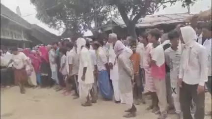 भिनगा: लालपुर महरी गांव में फंदे से लटकता मिला विवाहिता का शव, पुलिस ने शव को पीएम के लिए भेजकर वैधानिक कार्रवाई शुरू की