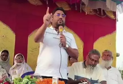 पाकुड़: कांग्रेस महासचिव तनवीर आलम ने पाकुड़ विधानसभा के कई गांवों का दौरा कर लोगों की समस्याएँ सुनीं