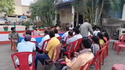 कुडू: कुडू थाना परिसर में बकरीद को लेकर शांति समिति की बैठक, सौहार्दपूर्ण माहौल में पर्व मनाने की अपील