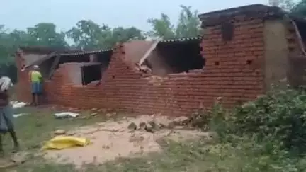 गोला: खोखा गांव के पास जंगली हाथियों का झुंड पहुंचने से दहशत का माहौल