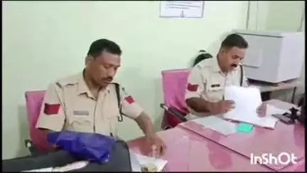 बंडा: पुलिस ने चोरी के मामले में 2 लोगों को गिरफ्तार कर न्यायालय में पेश किया