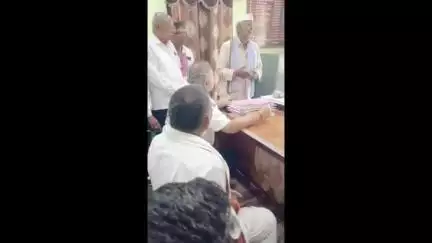 कन्नड: ऑनलाईन विहिरींच्या कामासाठी शिवसेना जिल्हाप्रमुख भरत राजपूतांची बीडीओंना भेट,तात्काळ कार्यवाहीची मागणी