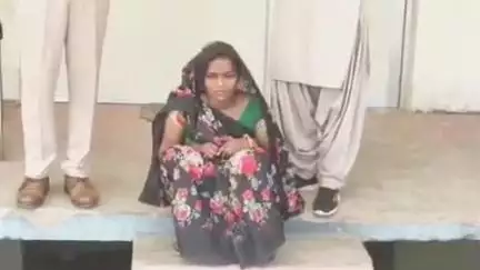 डूंगरपुर: मुंबई की महिला ने डूंगरपुर में चोरी की वारदात को अंजाम दिया, होटल मालिक के घर रुकी और 3 तोला सोने का हार चुराकर फरार हुई
