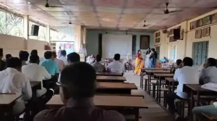 साक्री: साक्री तालुक्यातील शिक्षकांच्या वरिष्ठ व  निवडश्रेणी प्रशिक्षणास न्यू इंग्लिश स्कुल साक्री येथे आजपासून सुरुवात