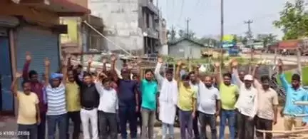 पूर्णिया पूर्व: नेवालाल चौक पर ओवरब्रिज निर्माण को लेकर स्थानीय लोगों ने की बैठक