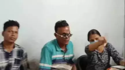 ঝালদা ২: বেসরকারি স্কুলের উদ্যোগে ঝালদা ২ ব্লকের খৈরী মোড়ে স্বাস্থ্য পরীক্ষা শিবিরের আয়োজন