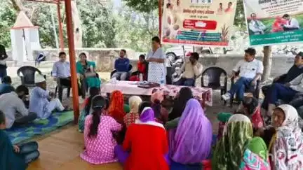 लमगड़ा: लमगड़ा के ग्राम ढैली एवं सिरसौड़ा में कृषि संकल्प अभियान के तहत कृषक गोष्ठी का आयोजन, योजनाओं की दी गई जानकारी