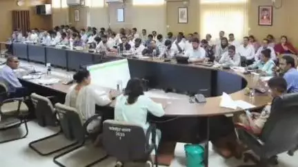 सागर नगर: नशामुक्त भारत अभियान के अंतर्गत जिला स्तरीय समिति की कलेक्टर कार्यालय में बैठक संपन्न