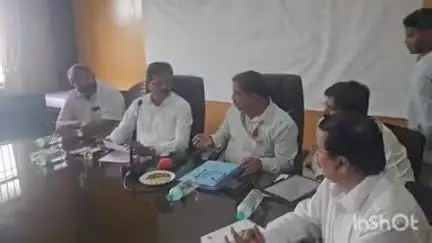 ಶಿರಸಿ: ಮಳೆ ಮಾಪನ ಕೇಂದ್ರದ ನಿರ್ವಹಣೆ ಮಾಡಬೇಕು : ಆಡಳಿತ ಸೌಧದಲ್ಲಿ ಶಾಸಕ ಭೀಮಣ್ಣ ನಾಯ್ಕ ಸೂಚನೆ