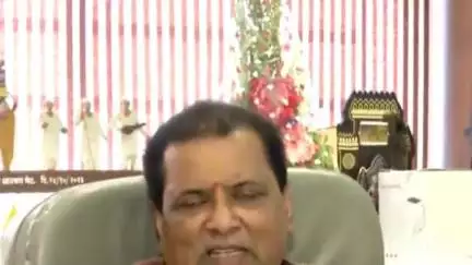महाड: 2029 साली ‘तटकरे यांनी नॅपकिन डोक्यावर घ्यावा लागेल’ असं म्हणत, त्यांनी परांजपेंच्या वक्तव्यांना आमदार महेंद्र दळवी टीका