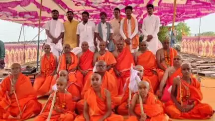 અંજાર: શ્રી રાયમલધામ આશ્રમ અંજાર ખાતે પ્રથમ દિવ્ય સમુહ યજ્ઞોપવિત સંસ્કાર નું આયોજન કરવામાં આવ્યું