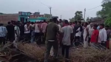 शेखपुरा: धानोल मोड़ के पास हादसे में छात्रा की मौत के बाद बवाल, पुलिस सहित कई वाहन क्षतिग्रस्त