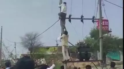 जीरापुर: काशीखेड़ी गांव में अतिक्रमण हटाने के दौरान हंगामा, 2 लोगों ने आत्महत्या करने की कोशिश की, महिला अस्पताल में भर्ती