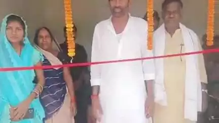 पाटन: पूर्व जिला परिषद सदस्य नंद कुमार राम ने फीता काटकर आंगन बाड़ी केंद्र का किया उद्घाटन