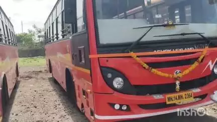 रिसोड: रिसोड बस आगाराला पाच नवीन लाल परी गाड्या उपलब्ध आमदार अमित झनक यांचे हस्ते पूजन