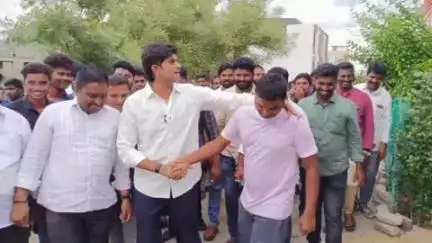 తాడిపత్రి: పట్టణంలోని టైలర్స్ కాలనీ, నందలపాడు కాలనీల్లో పర్యటించి, ప్రజా సమస్యలపై ఆరా తీసిన ఎమ్మెల్యే జేసి అస్మిత్ రెడ్డి