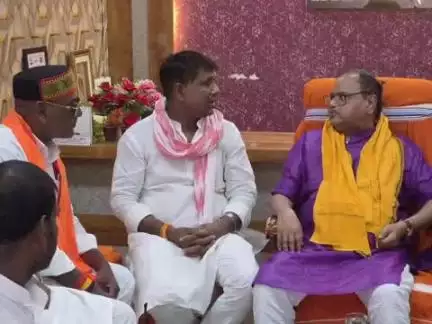 संदेश: संदेश विधान सभा क्षेत्र में भाजपा कार्यकर्ताओं ने राज्यसभा सांसद डॉ भीम सिंह चंद्रवंशी का भव्य तरीके से किया स्वागत