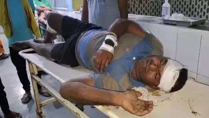 महनार: हरपुर फटिकवाड़ा गांव: आम के बगीचे में शौच करने पर एक व्यक्ति की पिटाई, हाजीपुर सदर रेफर