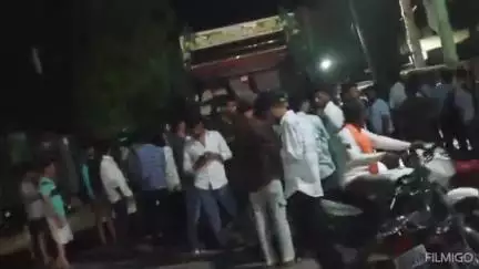 बीदासर: बीदासर पुलिस ने ट्रक में ठूंस कर भरे 59 मवेशियों को गौशाला में उतारा, ट्रक चालक और खलासी को किया गिरफ्तार