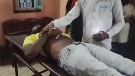 झाझा: सोहजाना मोड़ के पास बाइक चालक के सीने में घुसा लोहे का सरिया, बाइक पर सवार 2 लोग हुए घायल