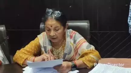 नैनीताल: पालिकाध्यक्ष डॉक्टर सरस्वती खेतवाल ने कहा कि ऊर्जा निगम का कार्यालय पालिका भवन में है और उन्हें ₹25 करोड़ देने हैं