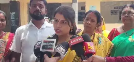 ଅନୁଗୋଳ: ଘଣ୍ଟପଡ଼ା ସରପଞ୍ଚଙ୍କ ବିରୋଧରେ ଅନାସ୍ଥା ପ୍ରସ୍ତାବ ଆଣି ତାଳଚେର ଉପ ଜିଲ୍ଲାପାଳ ଅଫିସ୍ ଠାରେ ମତ ଦେଲେ ସୌରିନ୍ ସାହୁ
