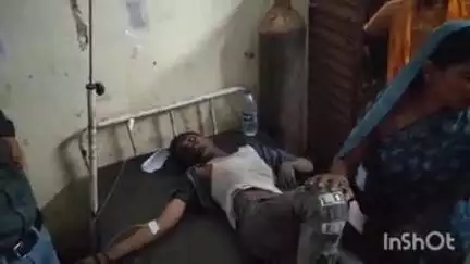 बालूमाथ: नगड़ा रेलवे ब्रिज के पास खड़ी गाड़ी से टकराई हाइवा, चालक गंभीर रूप से घायल