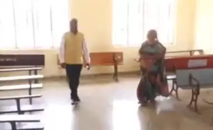 ಚಿಕ್ಕಬಳ್ಳಾಪುರ: ಪಾರದರ್ಶಕ ಪರೀಕ್ಷೆಗೆ ಕ್ರಮ,ನಗರದಲ್ಲಿ ಬೆಂಗಳೂರು ಉತ್ತರ ವಿಶ್ವವಿದ್ಯಾಲಯದ ಮೌಲ್ಯಮಾಪನ ವಿಭಾಗದ ಕುಲಸಚಿವ ಡಾ.ಲೋಕನಾಥ್