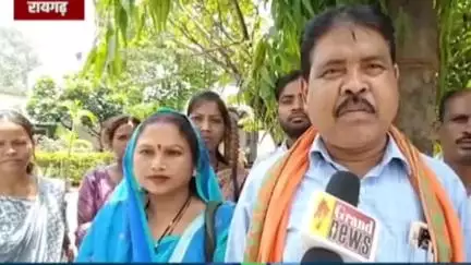 रायगढ़: घरघोड़ा थाना प्रभारी हर्षवर्धन सिंह बैश का स्थानांतरण रोकने घरघोड़ा के जनप्रतिनिधियों ने एसपी को सौंपा ज्ञापन।#jansamasya