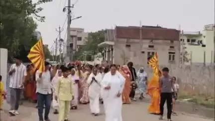 बसवा: बांदीकुई के ब्रह्माकुमारी ईश्वरीय विश्वविद्यालय में अनूठा विवाह, राधा दीदी ने भगवान शिव से की शादी, मां ने किया कन्यादान