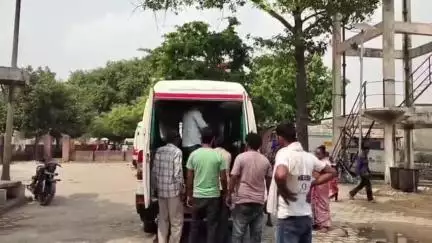 सवायजपुर: हरपालपुर क्षेत्र में बाइक से गिरकर महिला गंभीर रूप से घायल, हालत नाजुक