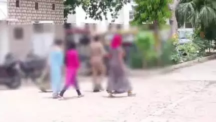 चंदौसी: चंदौसी कोतवाली क्षेत्र में सौतेले पिता पर नाबालिक बच्ची के साथ रेप का आरोप, पुलिस ने आरोपी को हिरासत में लिया
