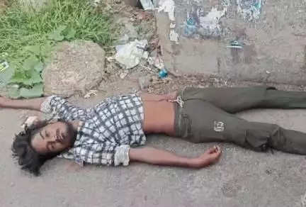 విజయవాడ పటమట లో అనుమానాస్పద స్థితిలో వ్యక్తి మృతి, కేసు దర్యాప్తు చేస్తున్న పటమట పోలీసులు