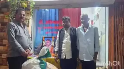 बेरला: बेमेतरा के परशुराम चौक में श्रद्धांजलि कार्यक्रम में नगर पालिका के अध्यक्ष और पूर्व विधायक शामिल हुए