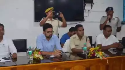 কাঁথি ৩: আসন্ন ঈদ উৎসব উপলক্ষে আজ কাঁথি-৩ পঞ্চায়েত সমিতির সভাগৃহে অনুষ্ঠিত হল প্রশাসনিক সভা,উপস্থিত কাঁথির SDO,SDPO সহ অন্যান্যরা
